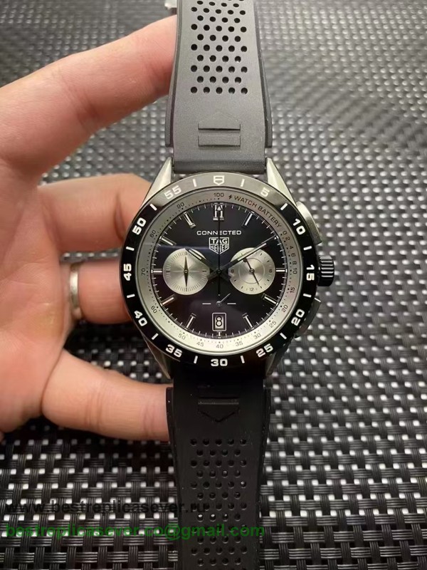 Tag Heuer Connected Working Chronograph THGR157